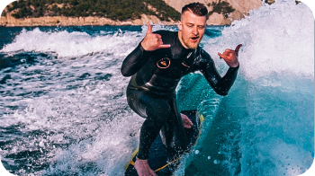 Вейксерф в Балаклаве – испытай новые ощущения с сёрф-клубом «Рурайдер»!